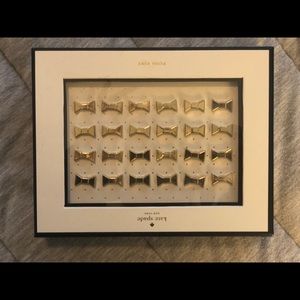 Kate Spade 24 count Bow Push Pins